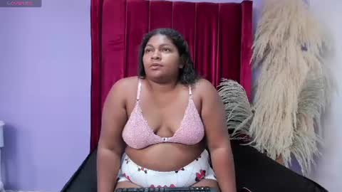 aria_velvett online show from July 22, 12:41 pm