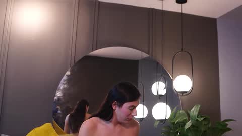 Ariaa online show from February 17, 6:36 pm