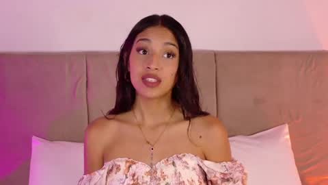 A R I A  online show from June 8, 4:07 pm