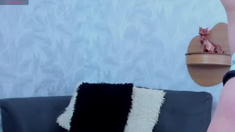 Snapshot of ariadnaa_brown1 chatting on July 26, 3:52 pm ariadnaa_brown1 online show from July 26, 3:52 pm