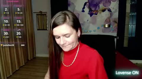 AriaGray online show from June 3, 5:40 pm
