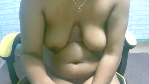 ariah13 online show from April 20, 6:20 pm