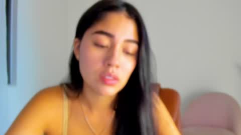 Snapshot of ariamontgomeryyy chatting on June 17, 6:05 am Aria Montgomery online show from June 17, 6:05 am