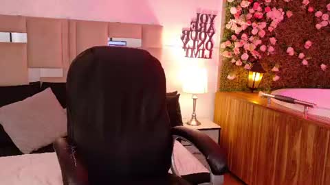 Ariana online show from June 26, 2:32 pm