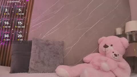 Snapshot of ariana_jhonson11 chatting on June 23, 11:19 am Ariana online show from June 23, 11:19 am