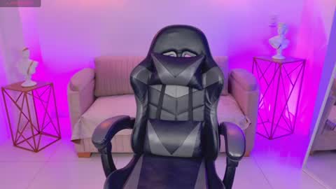 Ariana online show from July 29, 11:36 pm