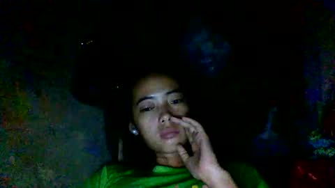 Snapshot of ariana_sweet25 chatting on March 2, 8:04 pm ariana_sweet25 online show from March 2, 8:04 pm