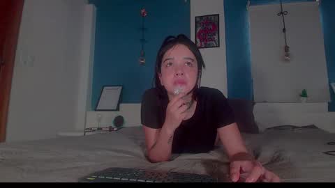 ariana_whitee online show from November 17, 2:34 pm