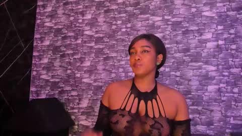 Ariana online show from February 8, 12:30 pm