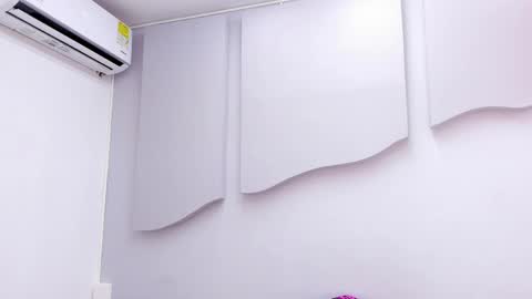 Ariana online show from April 4, 12:46 pm