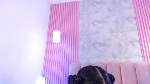 ArianaRougee online show from May 7, 10:31 am