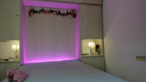 Snapshot of ariannavega_ chatting on April 28, 11:48 am ariannavega_ online show from April 28, 11:48 am