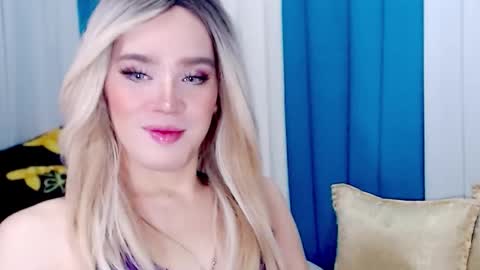 ARIANNE CUMS  online show from March 21, 8:41 am