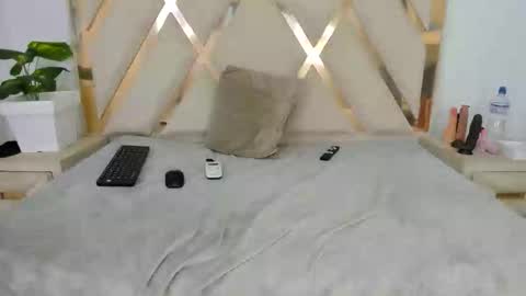 arielasm online show from March 7, 12:24 pm