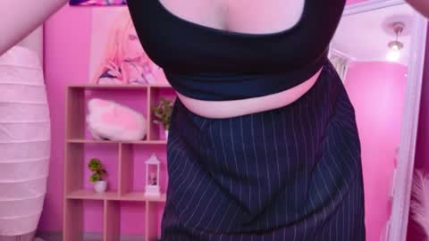 Ariella online show from May 17, 2:02 pm