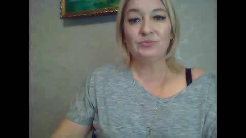 ArielXLoveresss online show from October 16, 3:13 pm