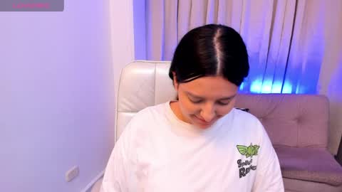 arihanna_london online show from May 26, 3:24 am