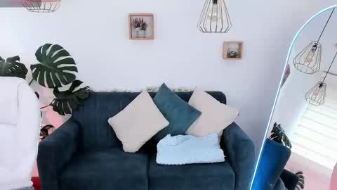 Ari  online show from January 14, 7:19 pm