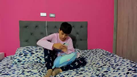 Snapshot of ariloe_quintero chatting on February 2, 1:04 am Aria Cholee online show from February 2, 1:04 am