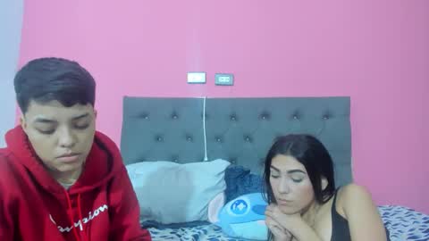 Snapshot of ariloe_quintero chatting on February 6, 1:36 pm Aria Cholee online show from February 6, 1:36 pm