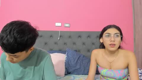 Snapshot of ariloe_quintero chatting on February 17, 6:58 pm Aria Cholee online show from February 17, 6:58 pm