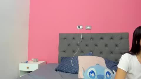 Snapshot of ariloe_quintero chatting on February 24, 12:47 pm Aria Cholee online show from February 24, 12:47 pm