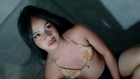 hi follow me its ARI  online show from June 24, 6:18 pm