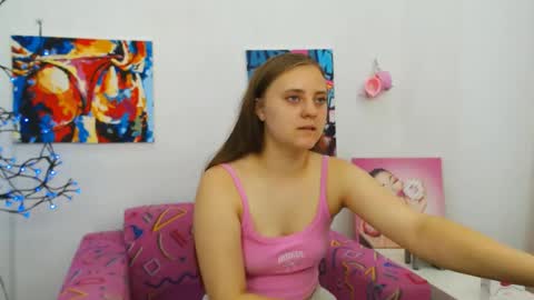 Snapshot of arinabelle chatting on July 2, 11:27 am arinabelle online show from July 2, 11:27 am