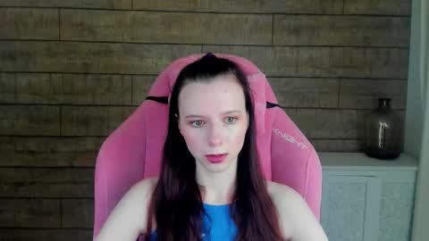 Snapshot of arinakubrick chatting on November 27, 4:25 am Arinakubrick online show from November 27, 4:25 am