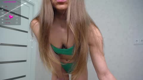 Snapshot of arinamir chatting on January 12, 1:22 am arinamir online show from January 12, 1:22 am