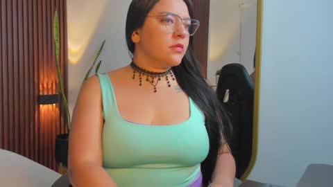 Snapshot of aris10_ chatting on February 23, 7:11 pm A R I online show from February 23, 7:11 pm