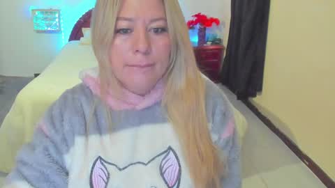 arisha_katy1 online show from March 2, 11:50 am