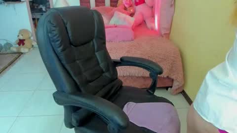 arisha_katy1 online show from January 10, 9:52 pm