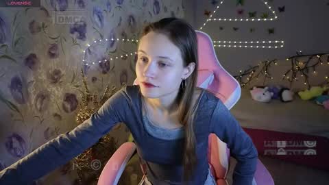 armurra online show from February 25, 10:58 am