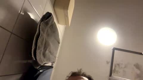 armyskater32 online show from January 18, 9:18 pm