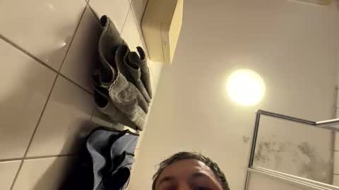 armyskater32 online show from March 1, 10:34 pm