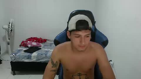   online show from August 5, 3:37 pm