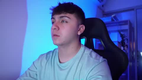 aron__cooper online show from June 19, 1:37 pm