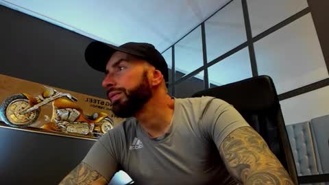 AronGrant online show from February 21, 10:05 am