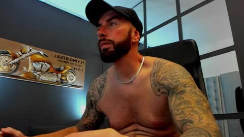 AronGrant online show from May 26, 9:38 am