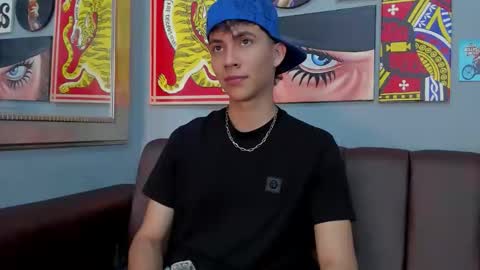 Arontawers online show from March 23, 7:18 pm