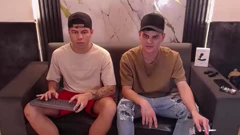 Aroon   online show from March 28, 5:07 am