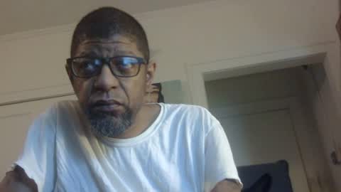 Snapshot of arteblazze chatting on June 15, 12:13 am Arteblazze not daddy boy bitch or nigga online show from June 15, 12:13 am