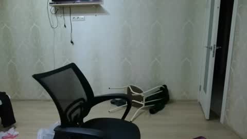 Snapshot of artem228play chatting on July 5, 10:17 pm artem228play online show from July 5, 10:17 pm