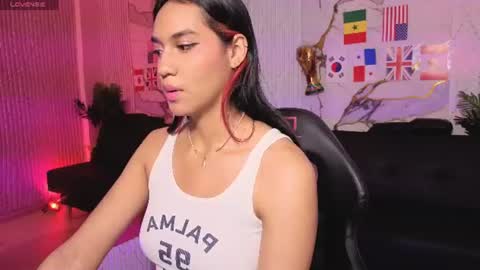 Snapshot of artemiss_tay chatting on July 21, 3:20 am artemiss_tay online show from July 21, 3:20 am