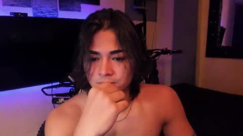Snapshot of arthur_hunter chatting on June 16, 10:34 pm I AM HERE online show from June 16, 10:34 pm