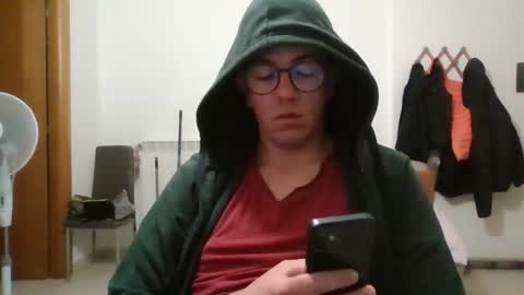 arturpaulval online show from January 18, 4:33 pm