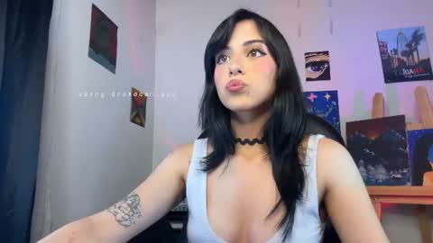  Independent Model online show from July 1, 12:34 am