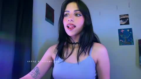   Independent Model online show from July 17, 2:07 am