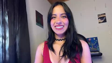   Independent Model online show from August 4, 9:39 pm